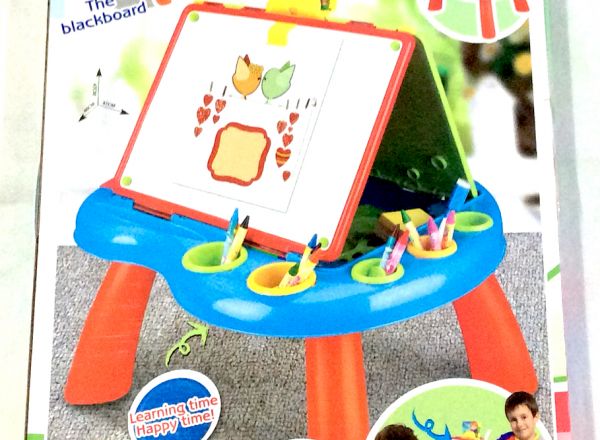 Learning easel play set