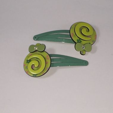 Kids snap clip with patterned snail shape