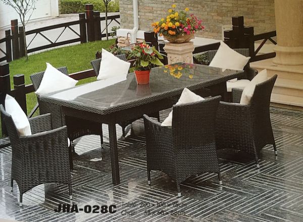 Outdoor dining furniture