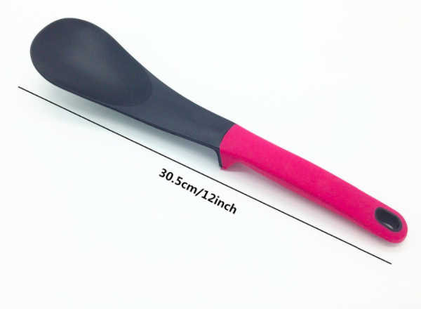 Heat resistant kitchen solid spoon