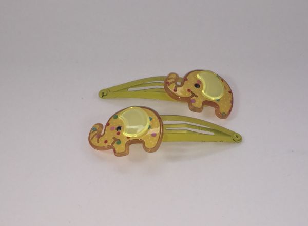 Patterned snap clip with elephant