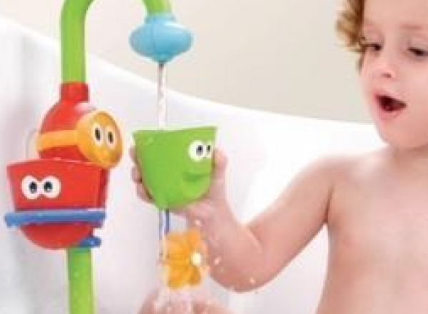 Baby bath toy