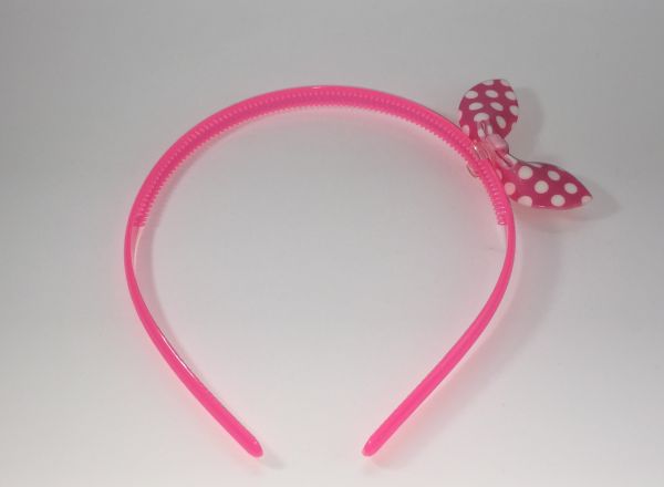 Headbands with patterned bow shape