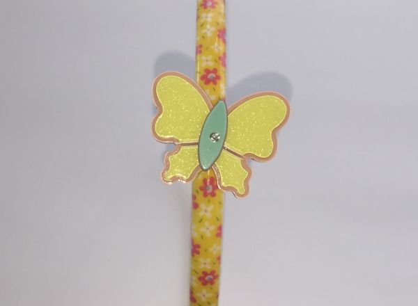 Patterned headband with butterfly shape