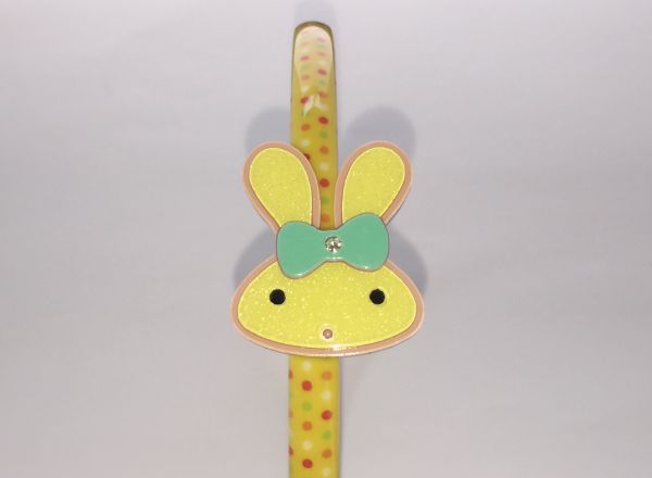 Patterned headband with bunny shape