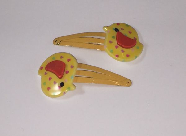 Kids snap clip with patterned bird shape