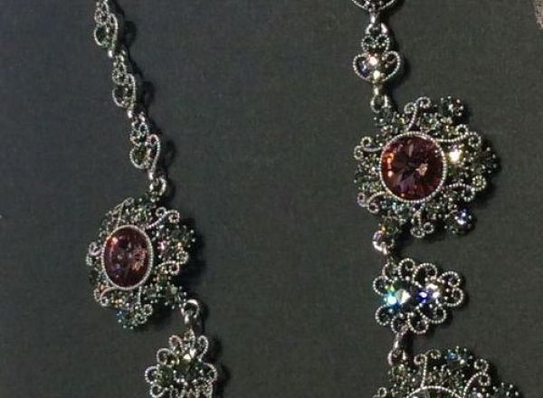 Swarovski necklace with earrings