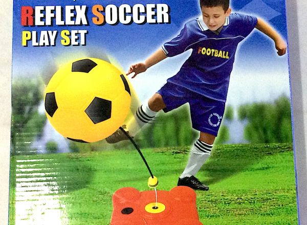 Reflex soccer play set