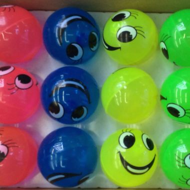 Bouncing light up Yo-Yo Balls