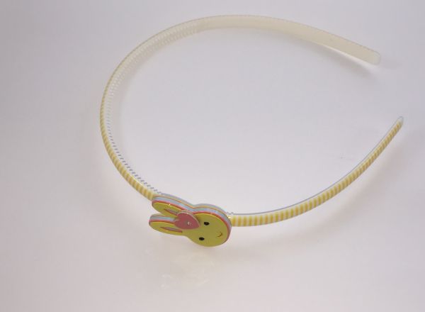 Headband with bunny shape